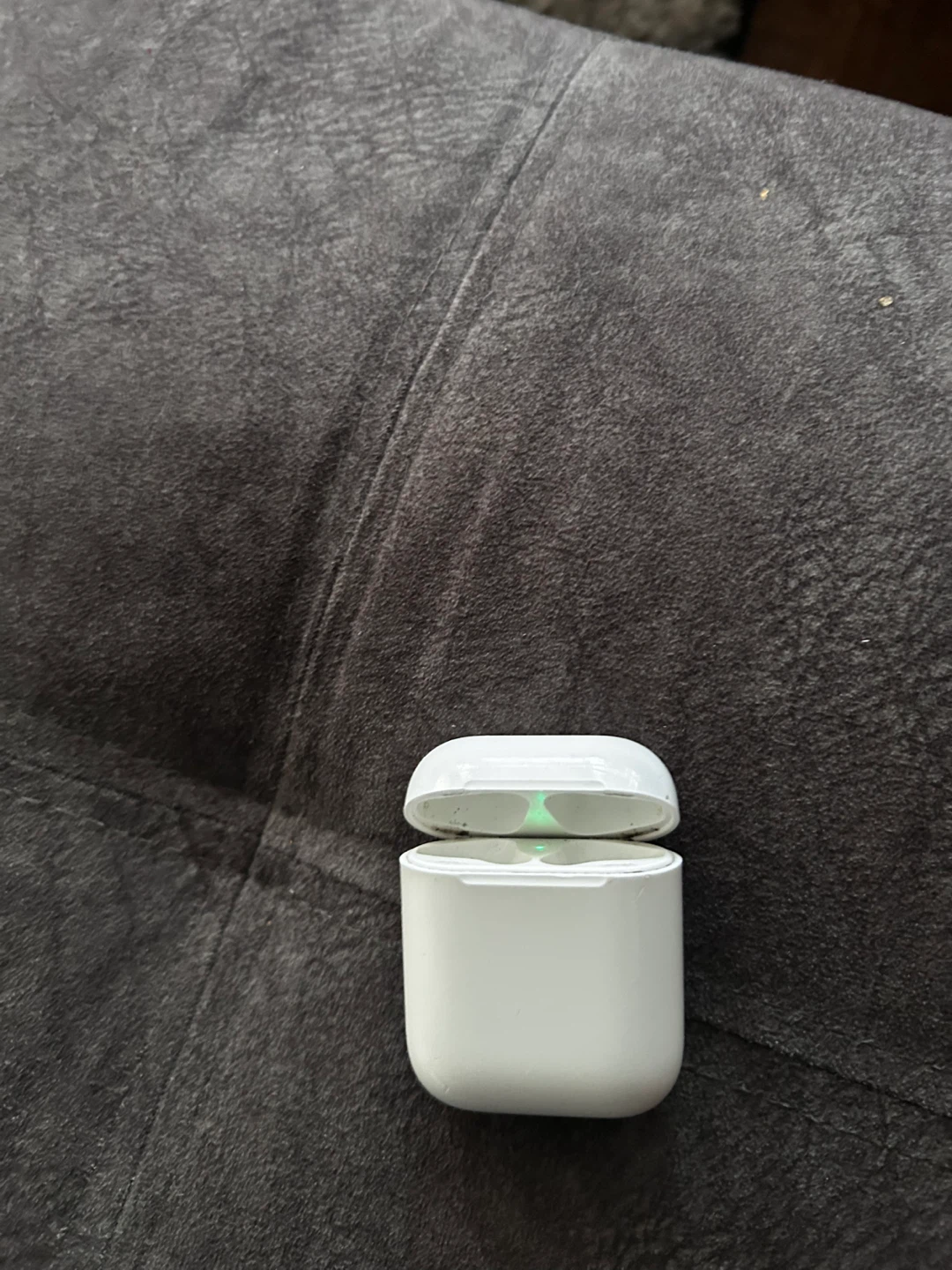 Apple AirPods (2nd generation) - photo 4