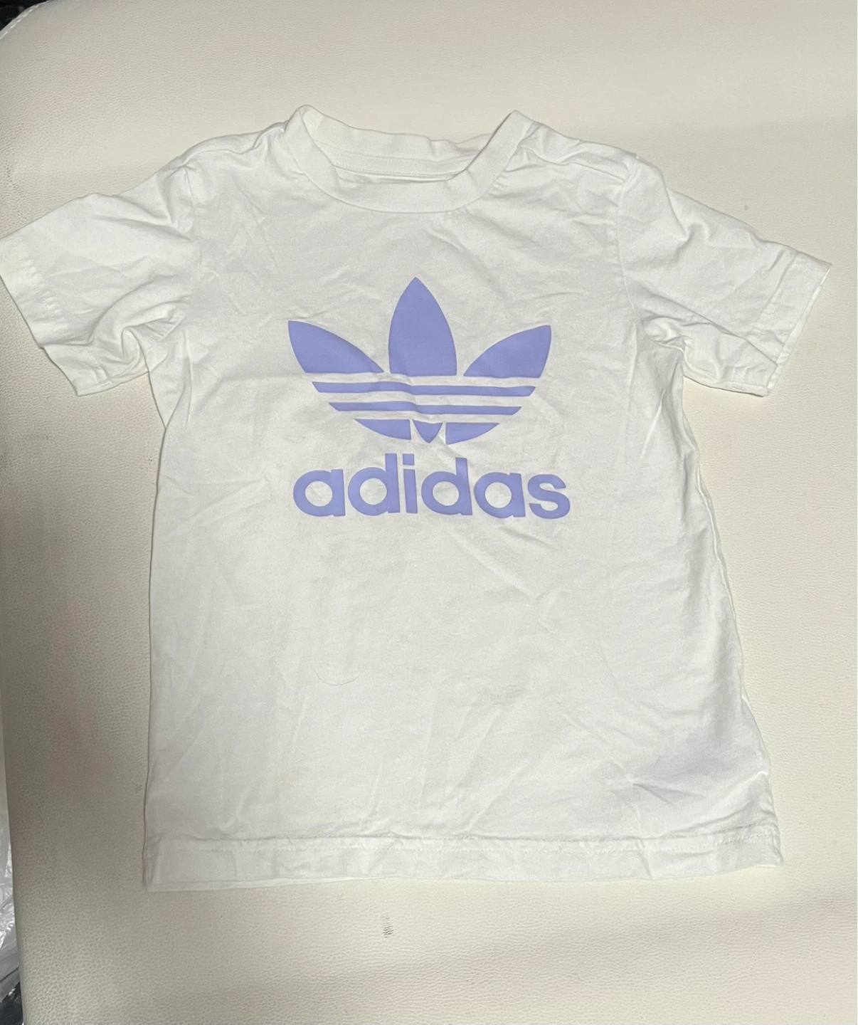 Adidas T-Shirt - White with Purple Logo unisex 4 and 5 years - photo 2