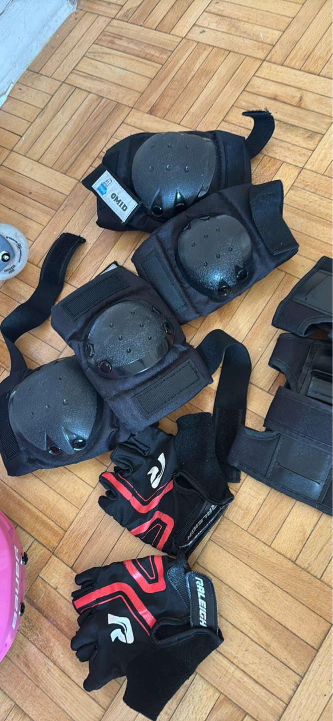 Jackson Rollerblades with Bauer Helmet OMID Protective Gear Rale - photo 4