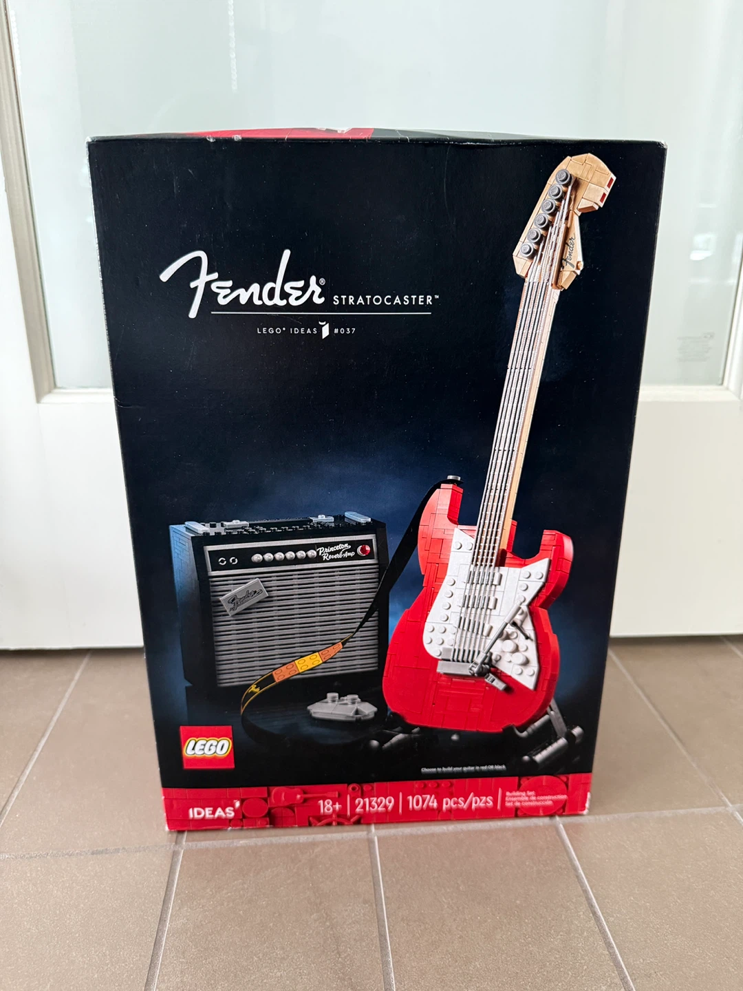 LEGO Ideas Fender Stratocaster 21329