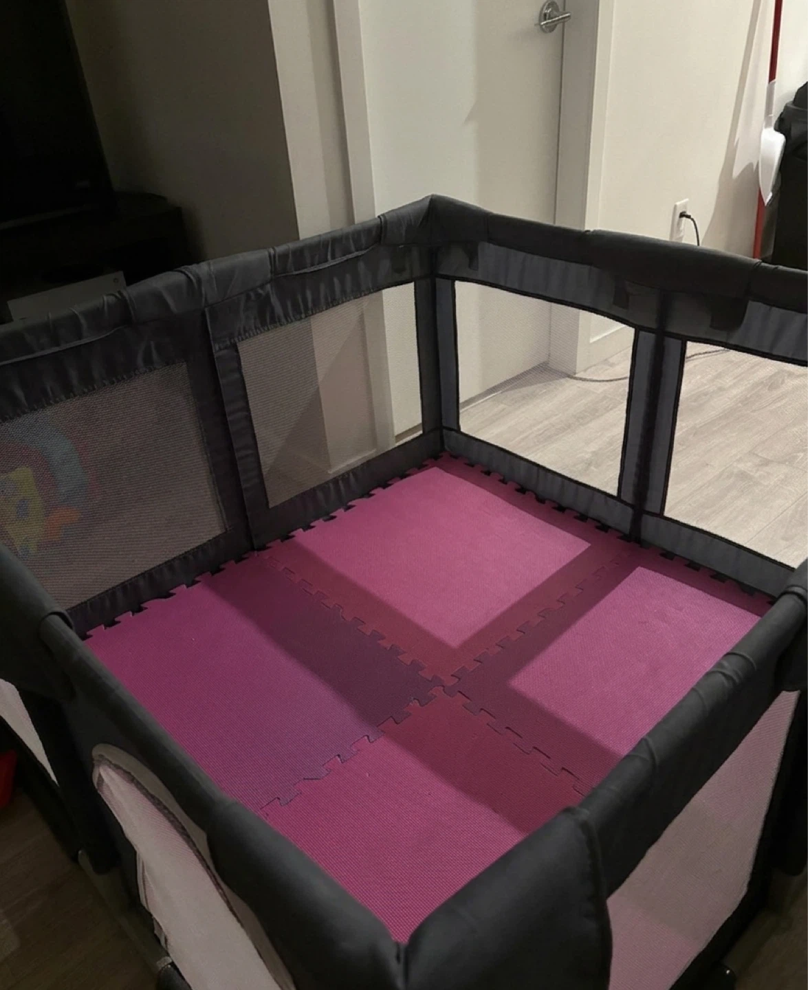 Playpen 50''x50''