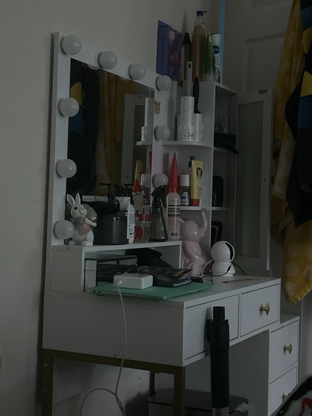 Vanity Table with Light-Up Mirror