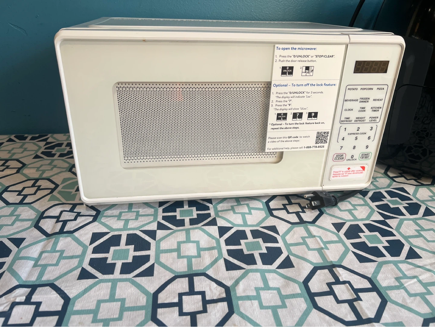 White Countertop Microwave Oven