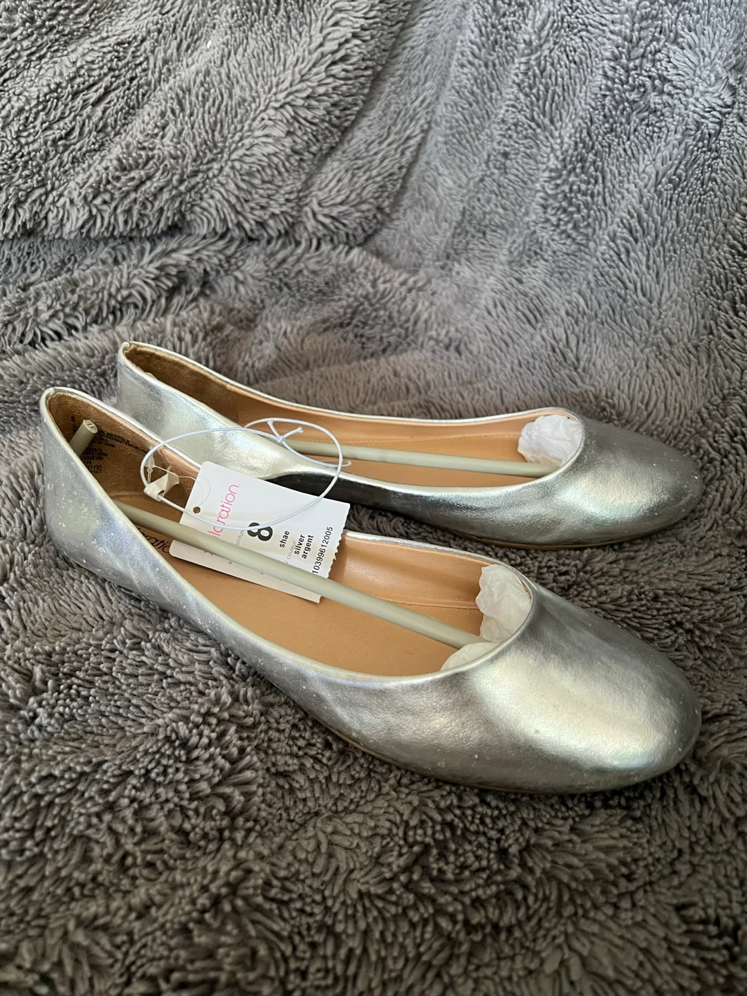 Exhilaration Silver Ballet Flats Size 8 - photo 3