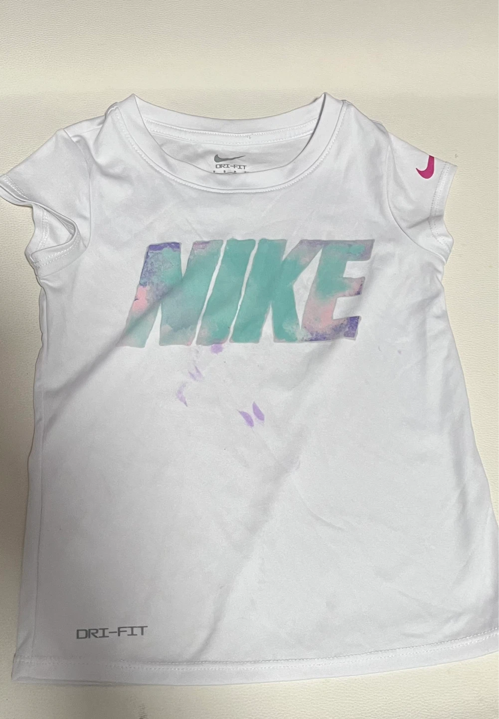 Nike Dri-FIT T-Shirt Girls White size 4 / 5 years - photo 2