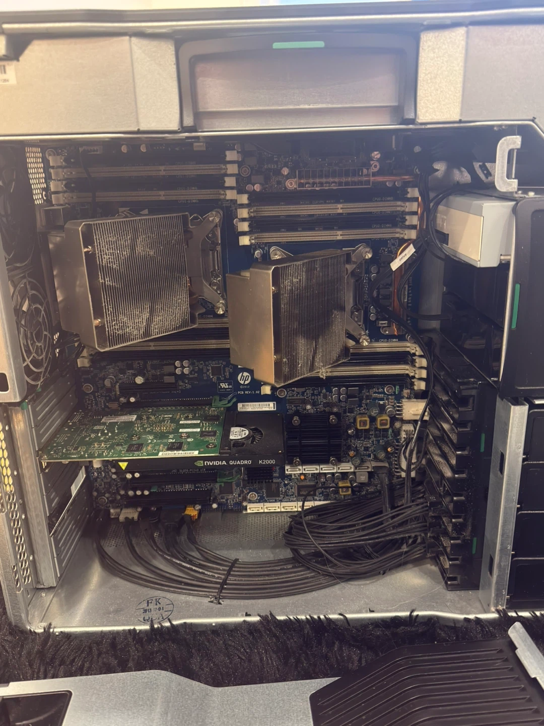 HP Z820 Workstation / Homelab Server - photo 5