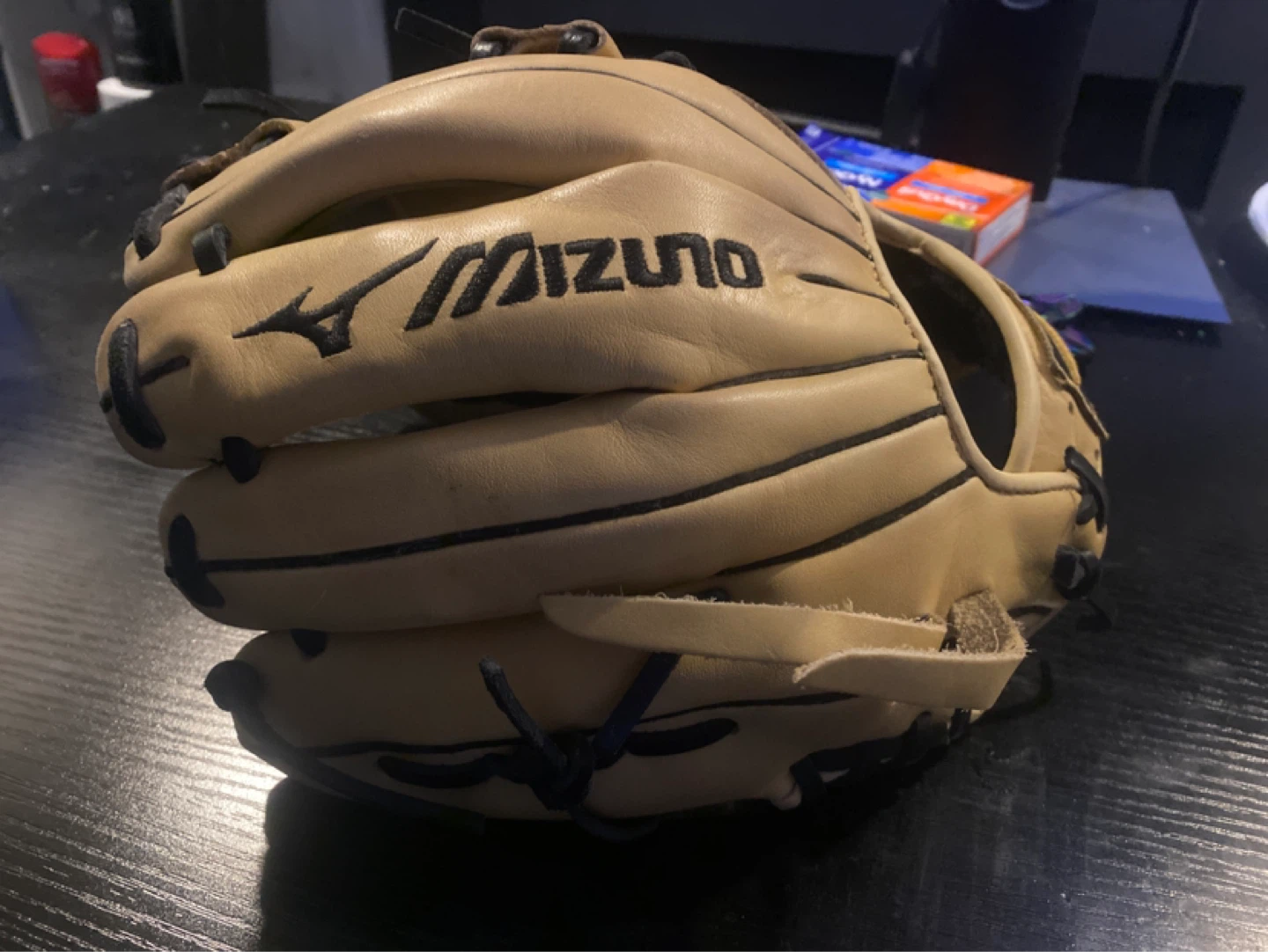 Mizuno MVP Prime infield baseball glove. - photo 2