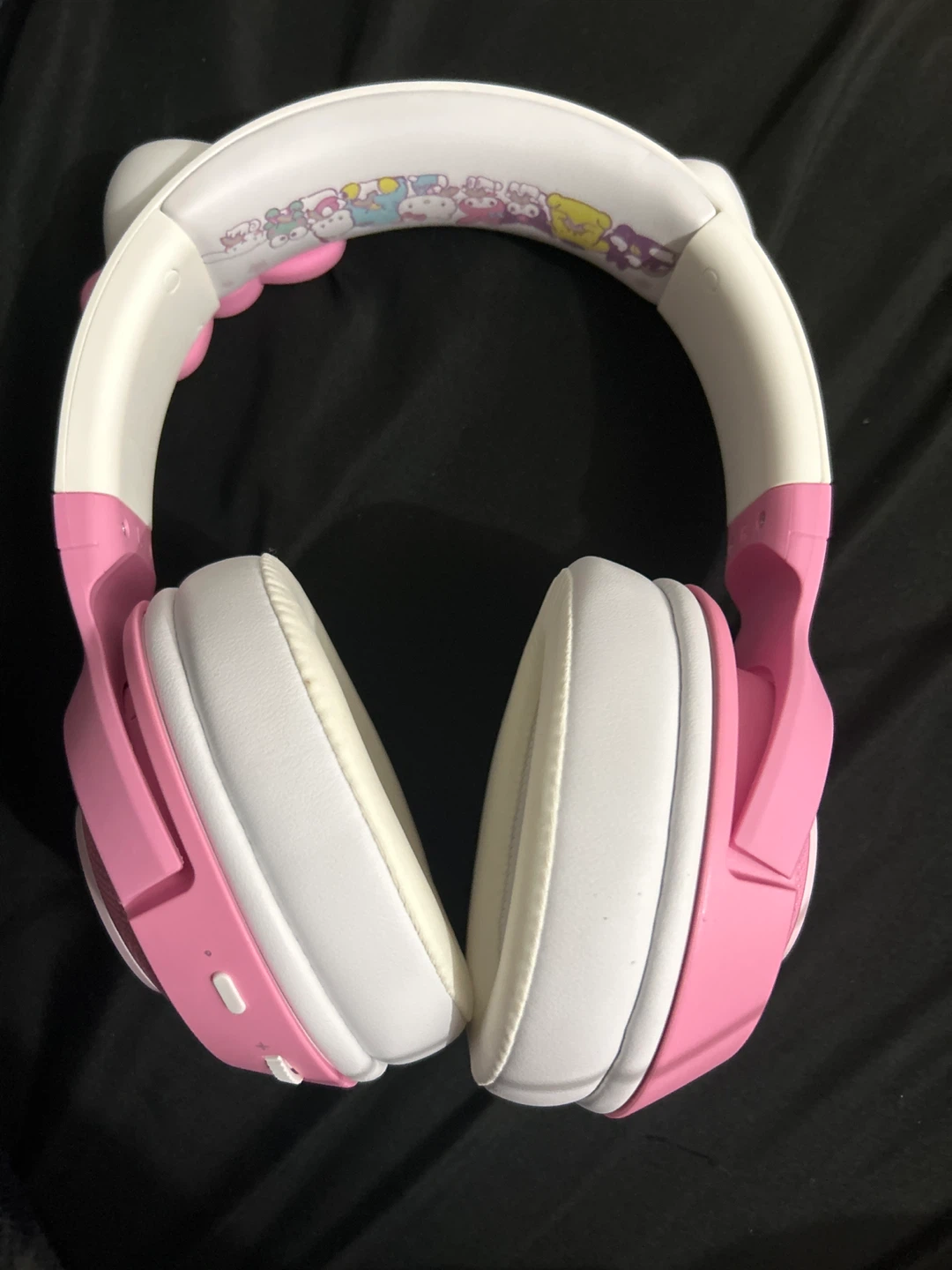Hello Kitty and Friends Pink Headphones Bluetooth
