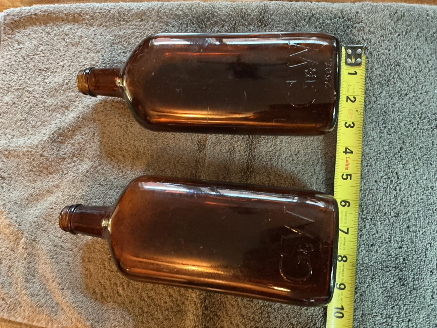 2. 1950’s G&W GOODERHAM WORTS 25oz Brown Whisky Bottles - photo 4