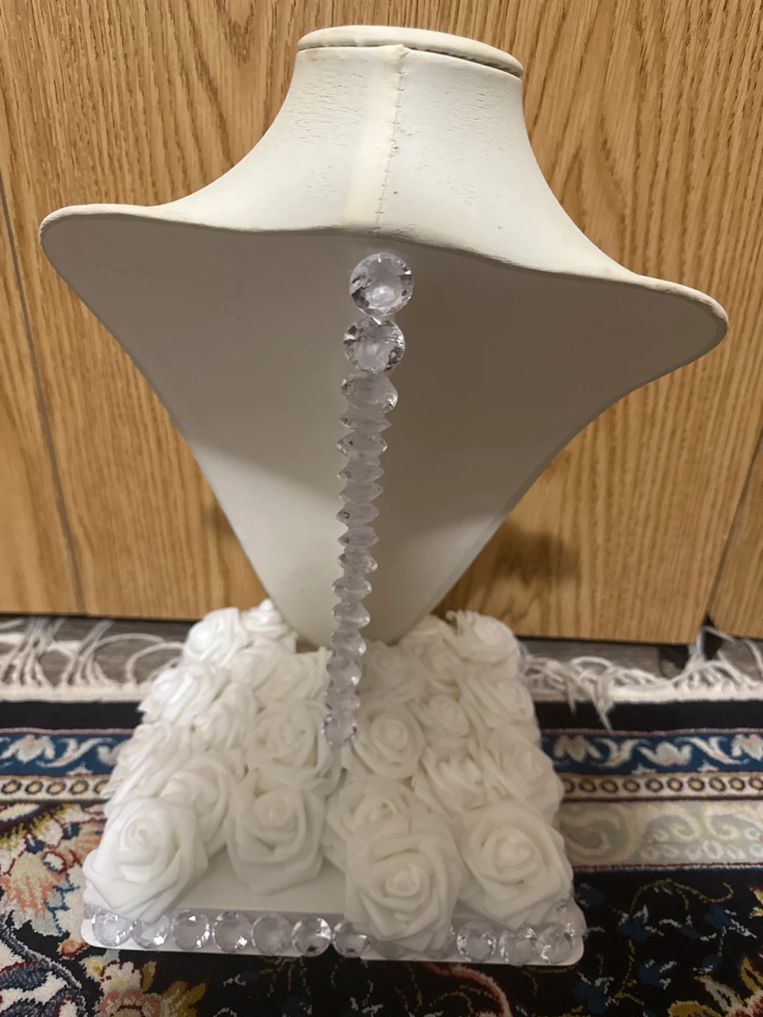 White Rose & Crystal Necklace Bust Display - photo 3