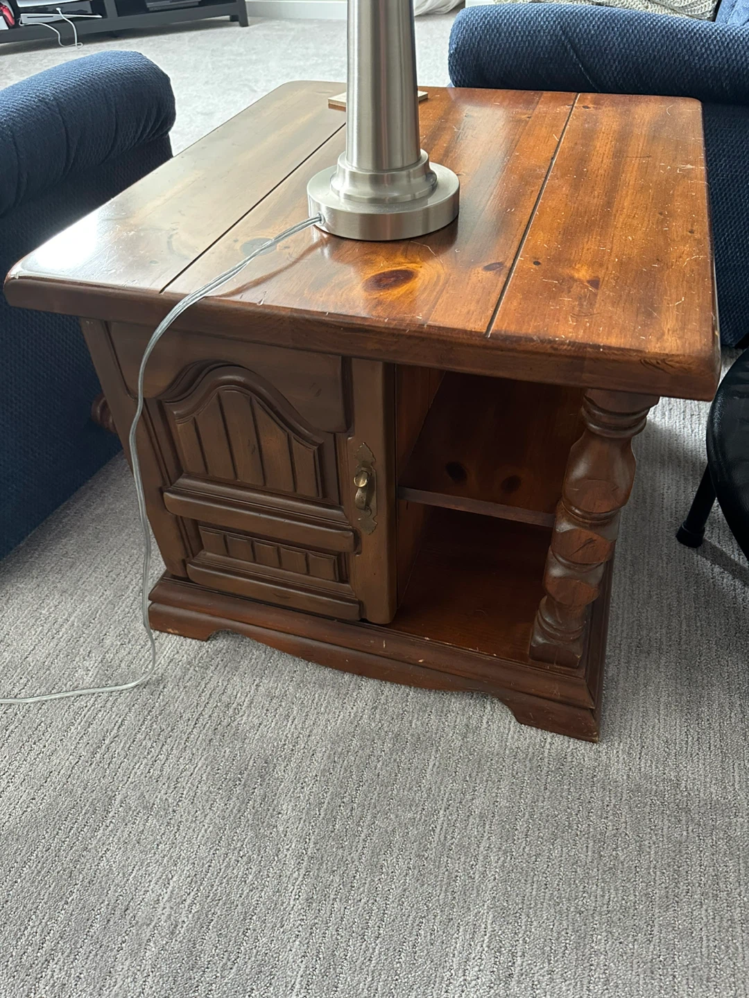 *Moving Sale* Set of 2 Solid wood Side tables