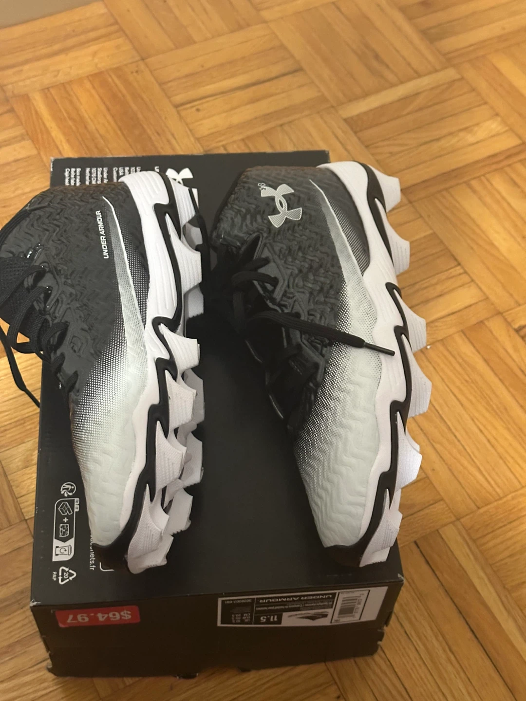 Under Armour football cleats size 11.5 - photo 3