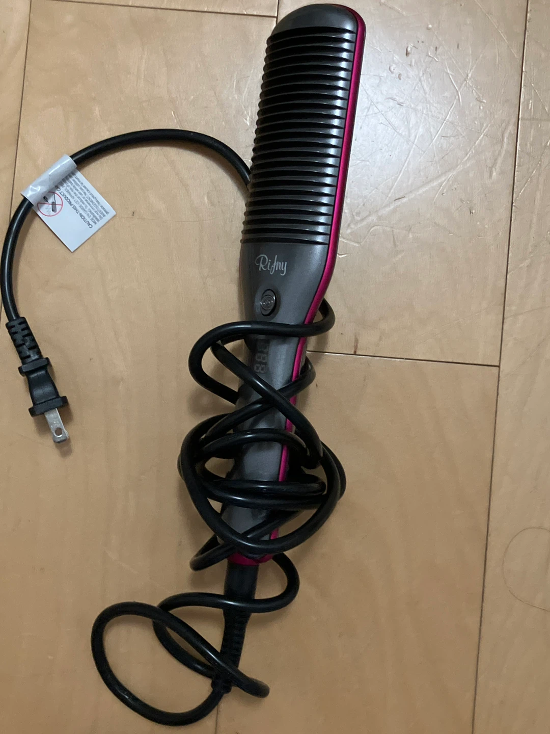 Riqny Heated Hair Straightening Brush - photo 2