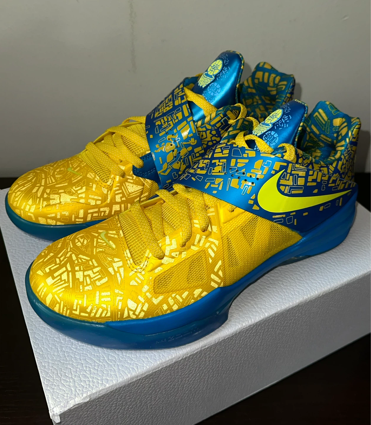 Nike KD "Aunt Pearl" Shoes