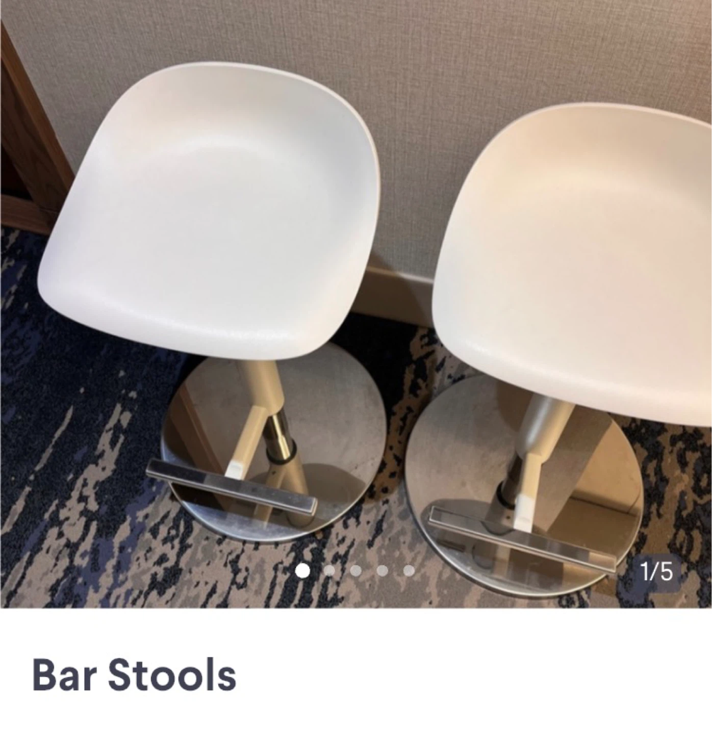 Set of 2 White Bar Stools
