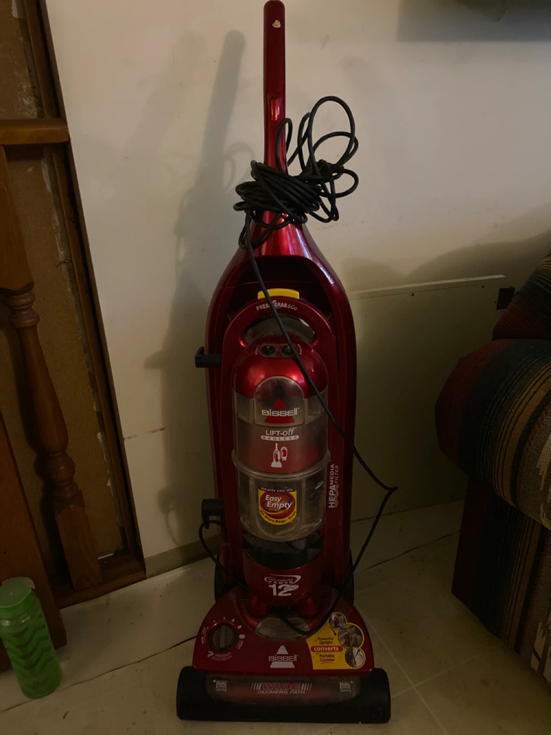 Bissell Lift-off Bagless Vacuum Cleaner