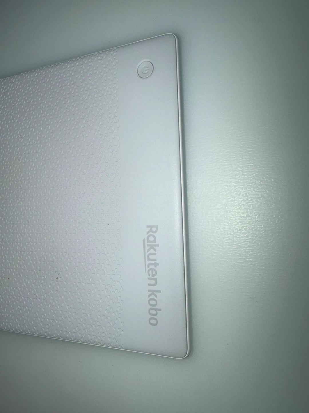Kobo Libra Colour E-Reader - White/Blanc - photo 4