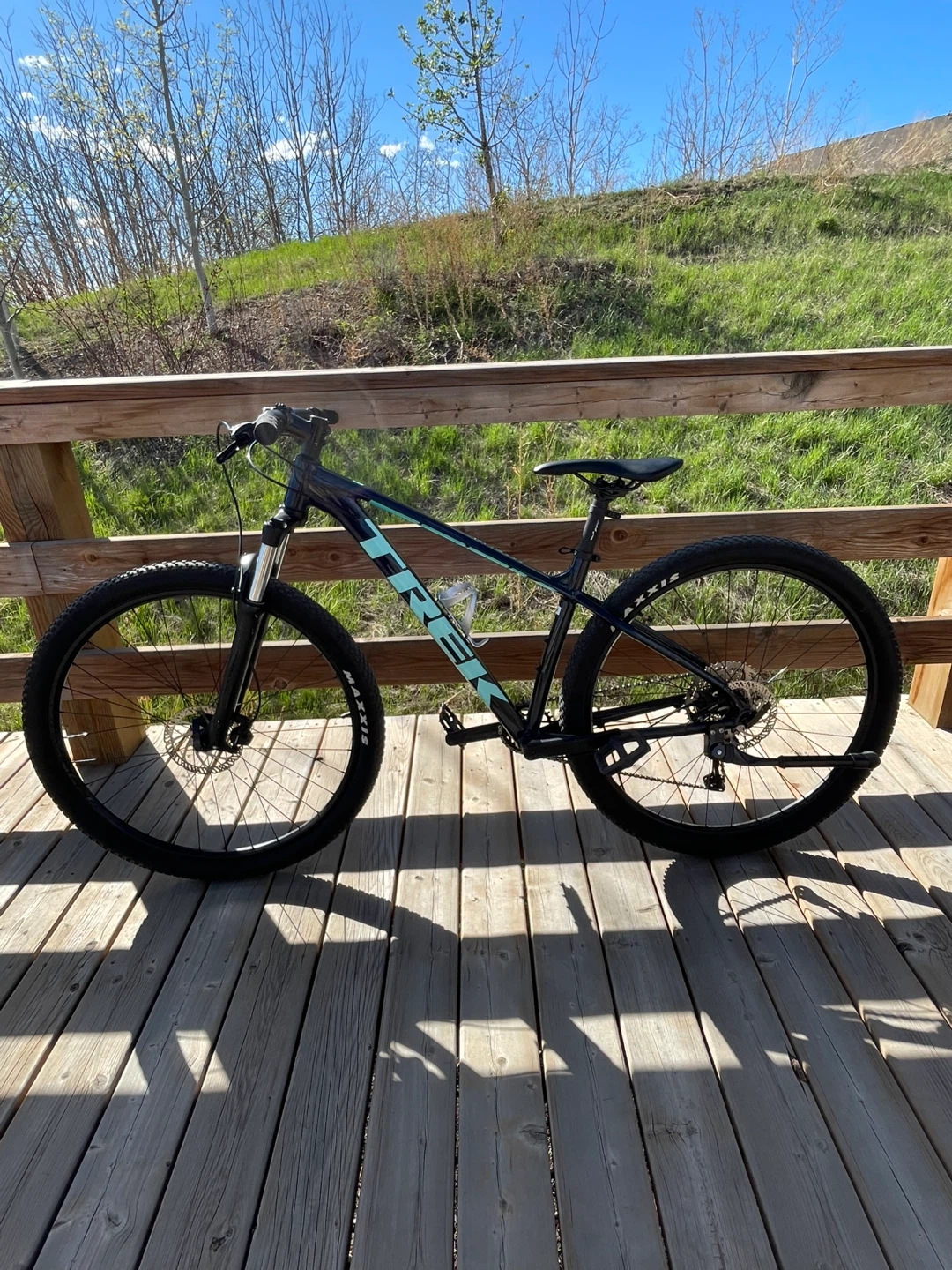 Trek marlin 6 size medium