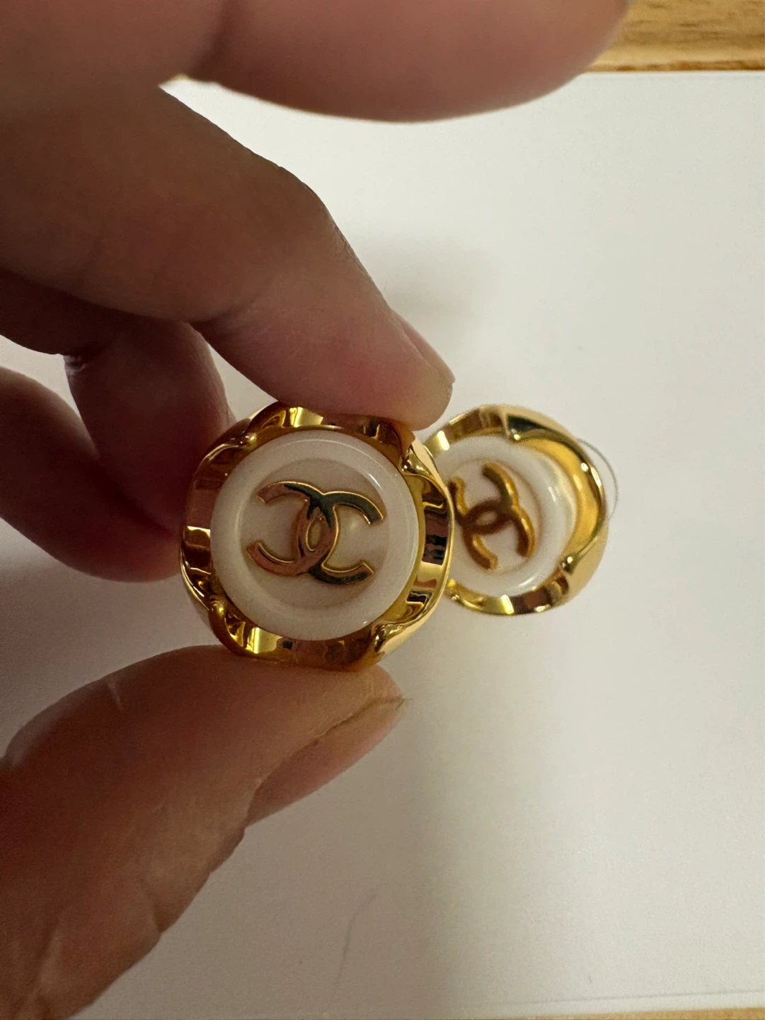 Chanel CC Logo Earrings - photo 3