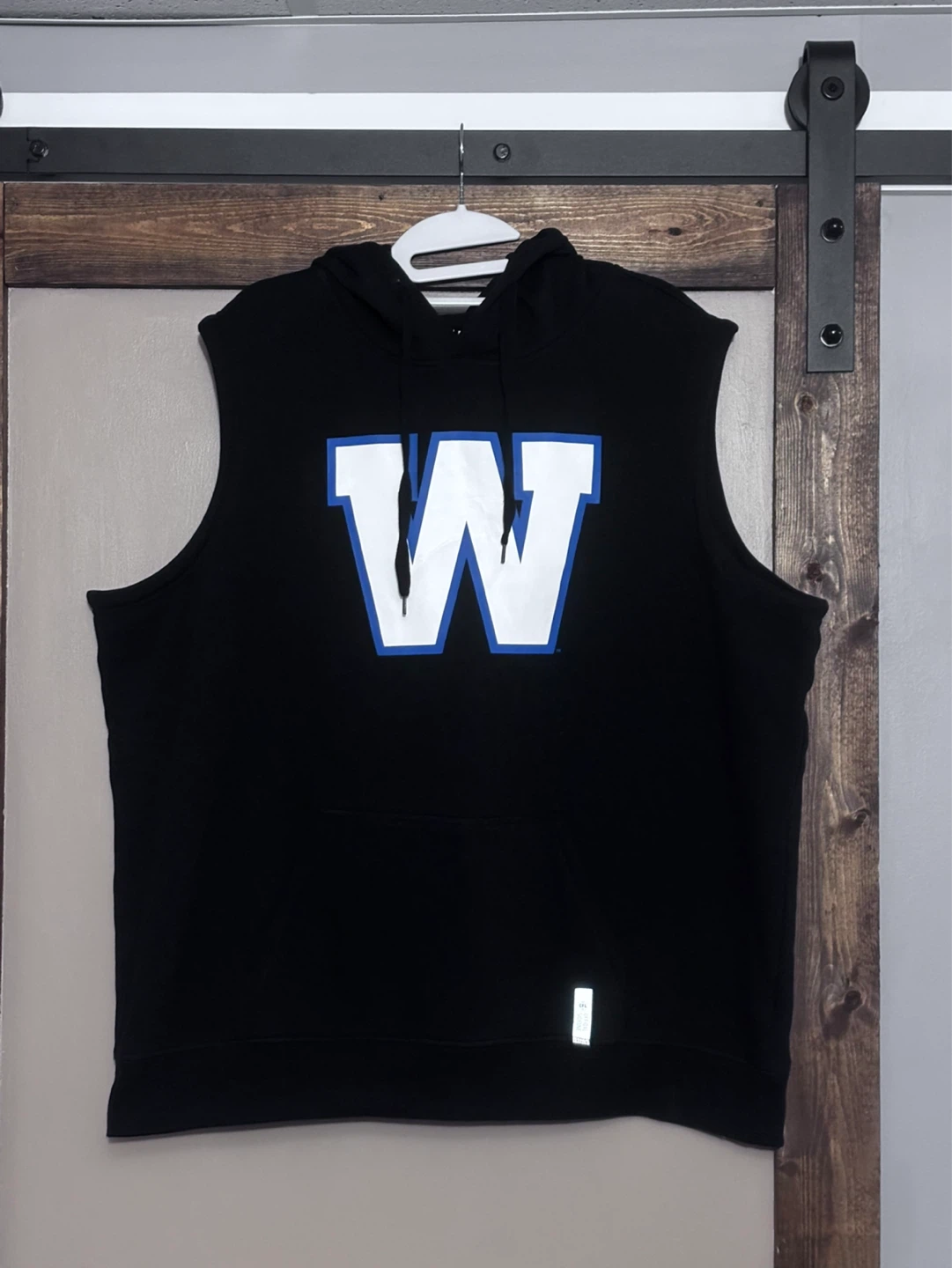 New Era CFL Winnipeg Blue Bombers Sleeveless Hoodie (2XL)