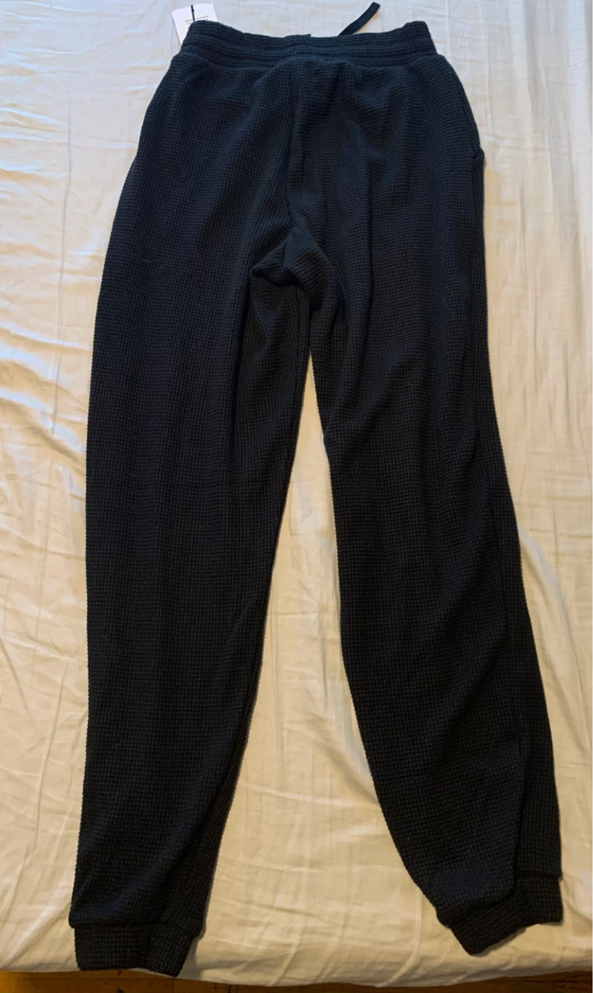 Alo Yoga Waffle Knit Joggers - Black, XXS - photo 3