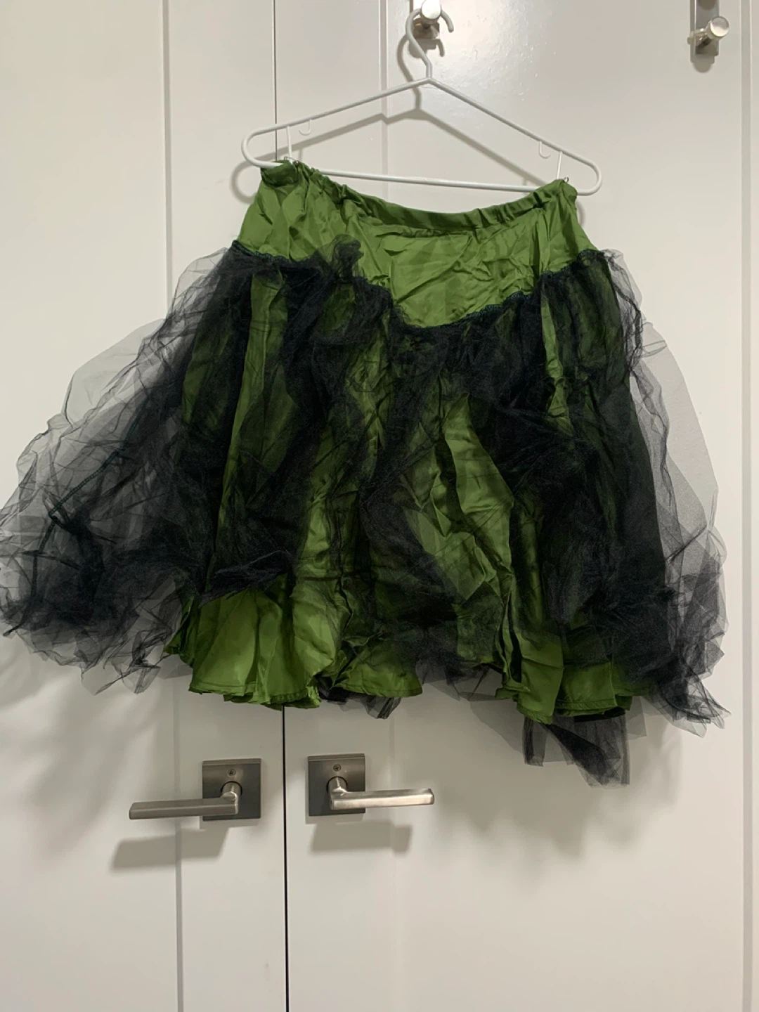 Handmade Hannah Designs Emerald Green Satin Dress Size 12 - photo 5