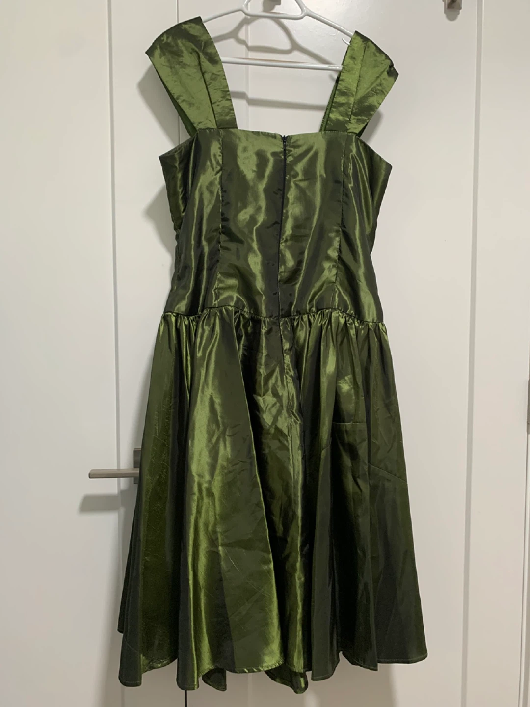 Handmade Hannah Designs Emerald Green Satin Dress Size 12 - photo 3