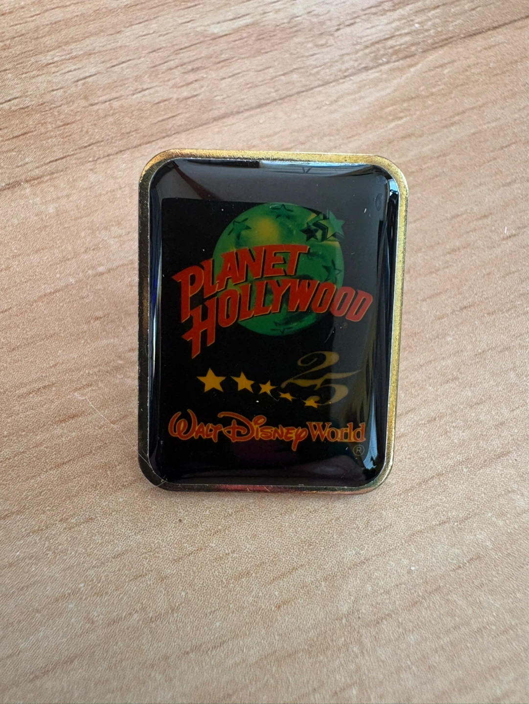 Planet Hollywood 25th Walt Disney World 1991 Pin $10 firm