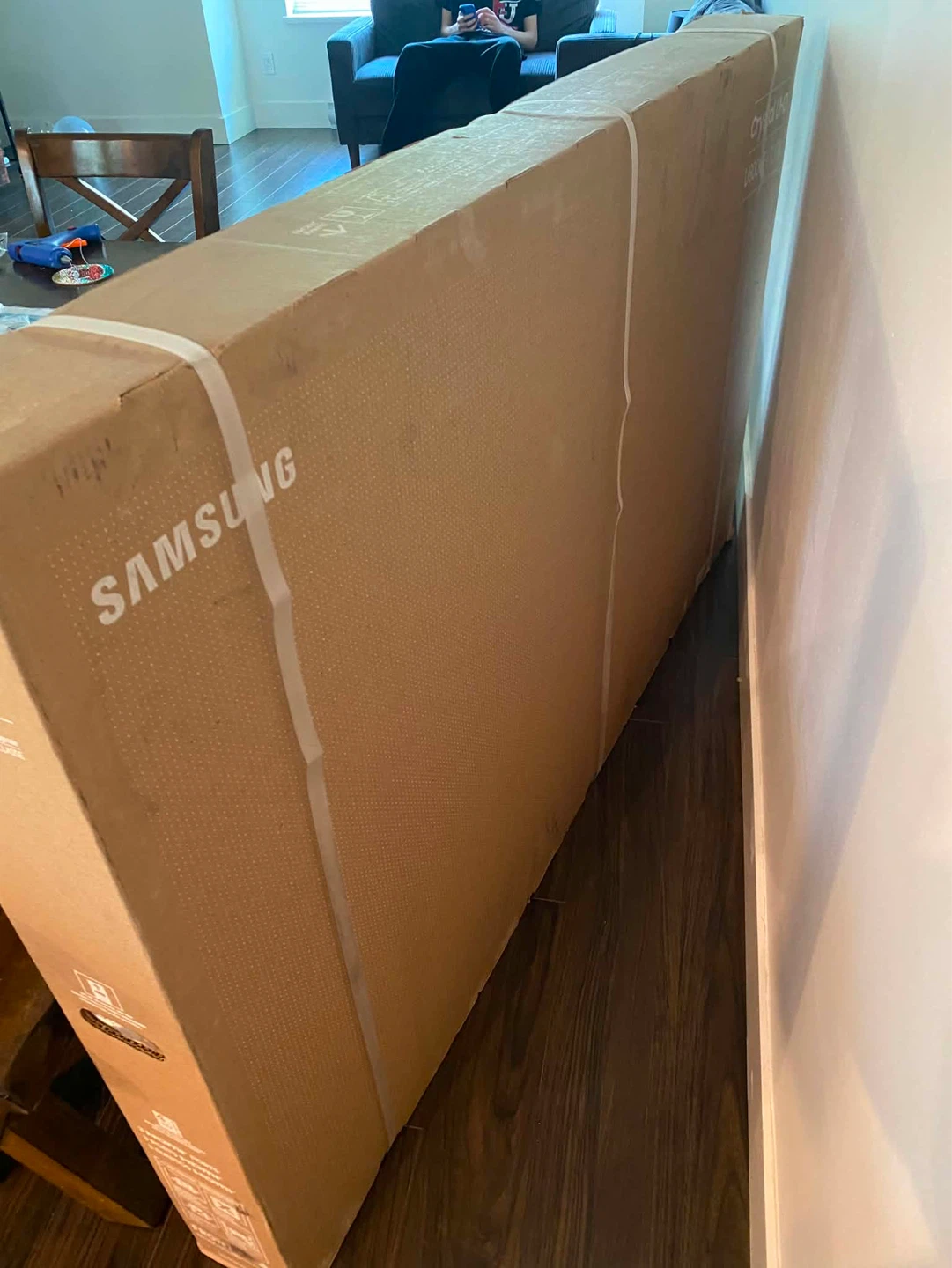 !!BRAND NEW!! SAMSUNG 70” U8000F CRYSTAL 4K UHD SMART TV - photo 3