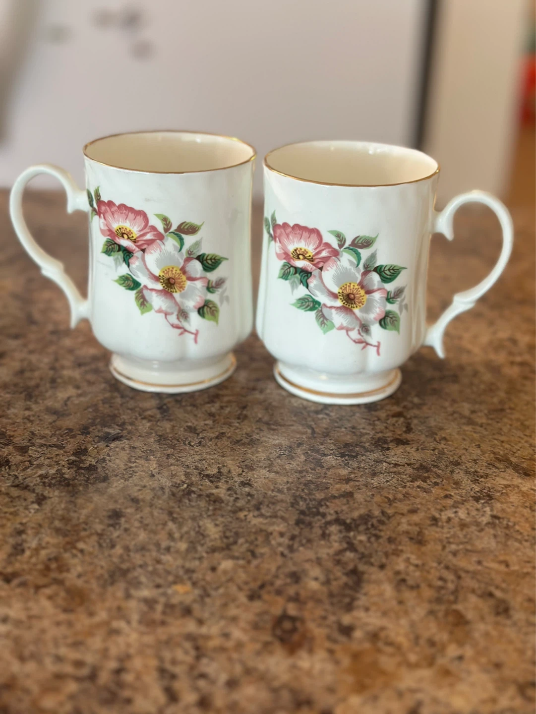 Set of 2 Floral Mugs