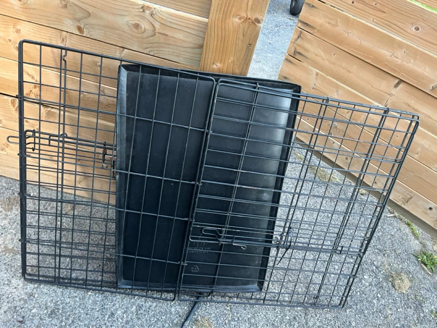 Black Wire Dog Crate with Tray