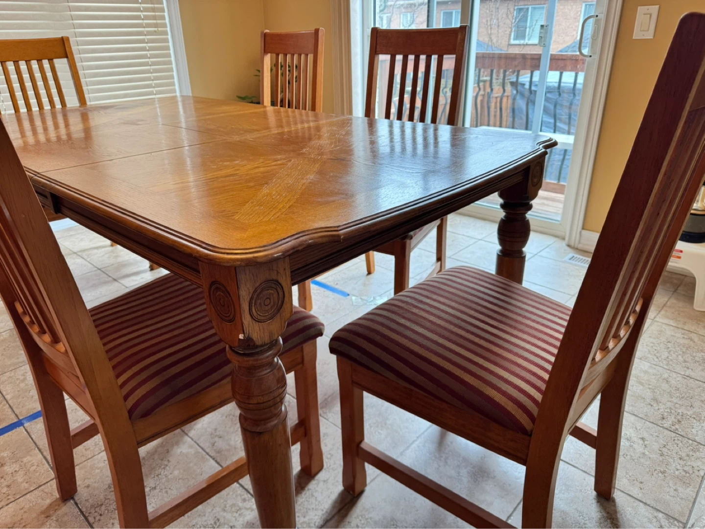 FREE  Oak Extendable Dining Table - photo 2