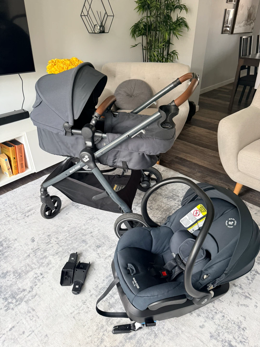 Maxi-Cosi Zelia MaxMico 30 Infant Car Seat and Stroller Combo
