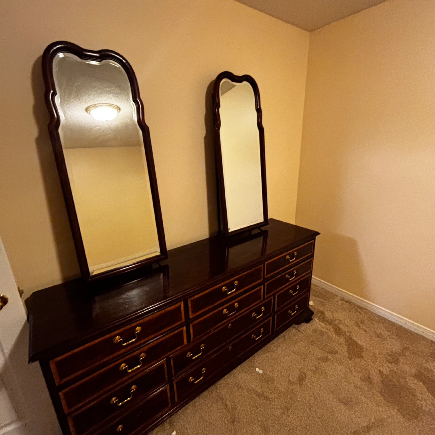 Wooden double mirror dresser/vanity - photo 3