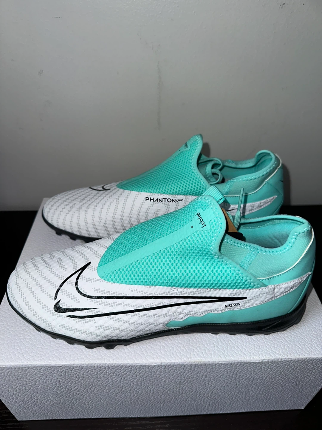 Nike Phantom GT2 DF TF Mens Soccer Cleats Turf Shoes Mint White - photo 2