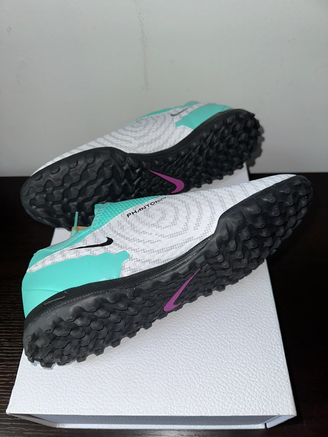Nike Phantom GT2 DF TF Mens Soccer Cleats Turf Shoes Mint White - photo 3