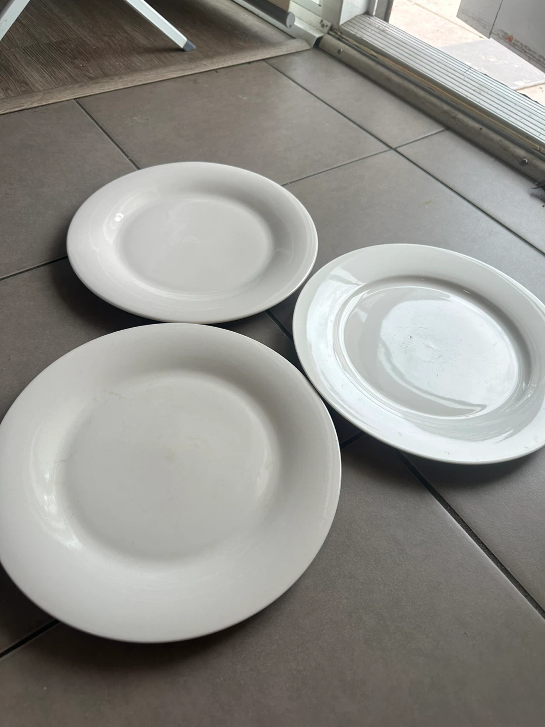 Set of 3 White Dinner Plates