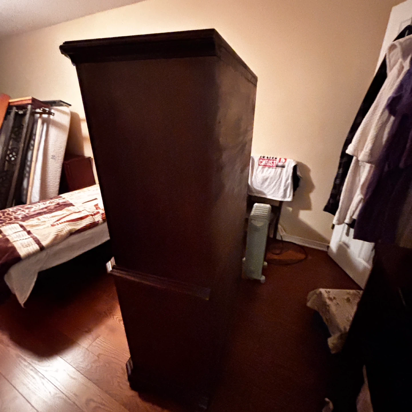 Wooden Dresser - photo 2