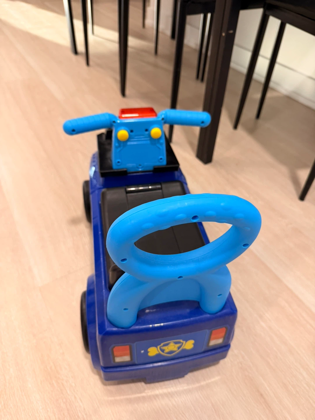 Paw Patrol Chase Ride-On Toy Car - photo 5