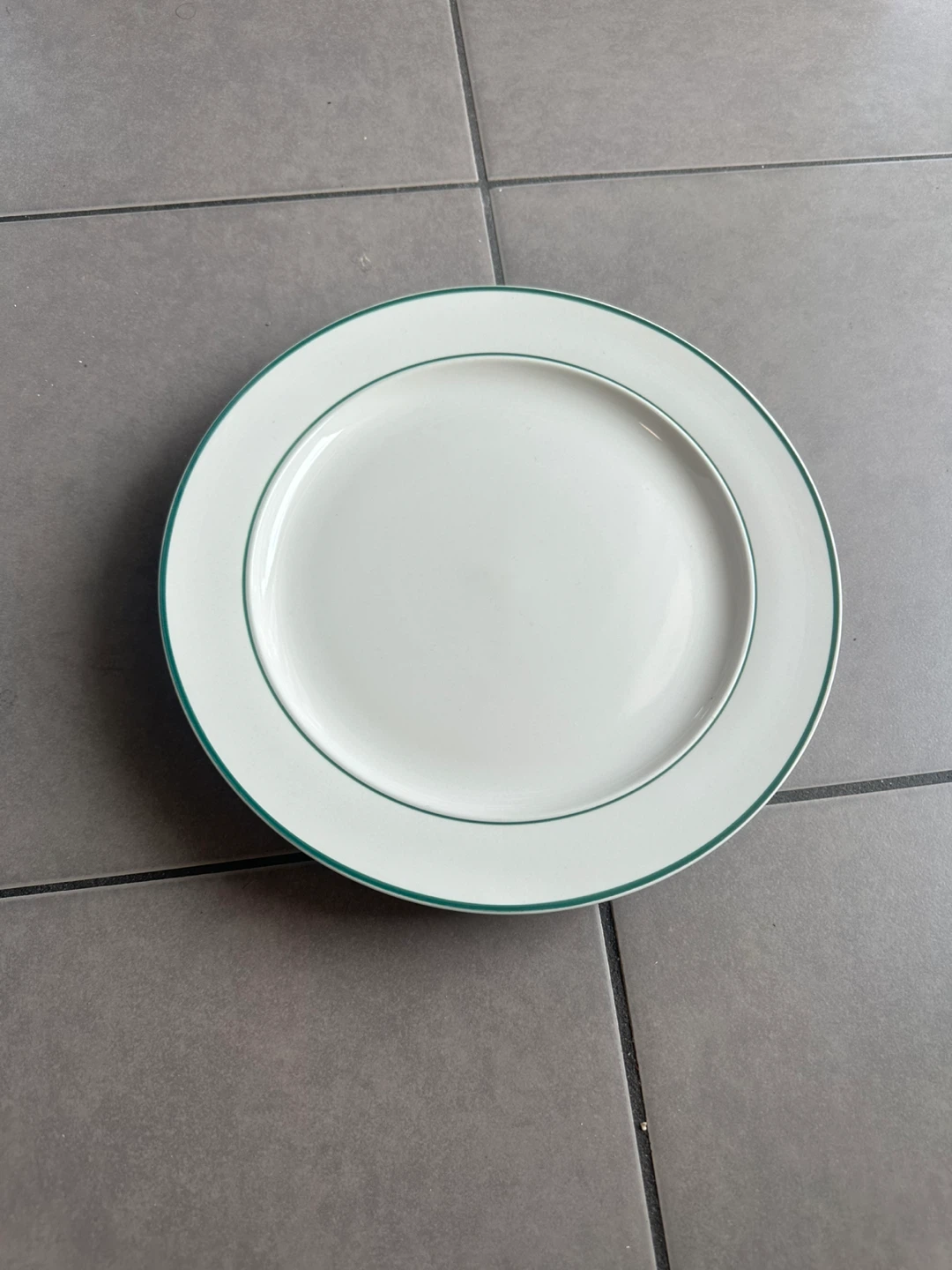 White Dinner Plates with Green Trim - photo 2