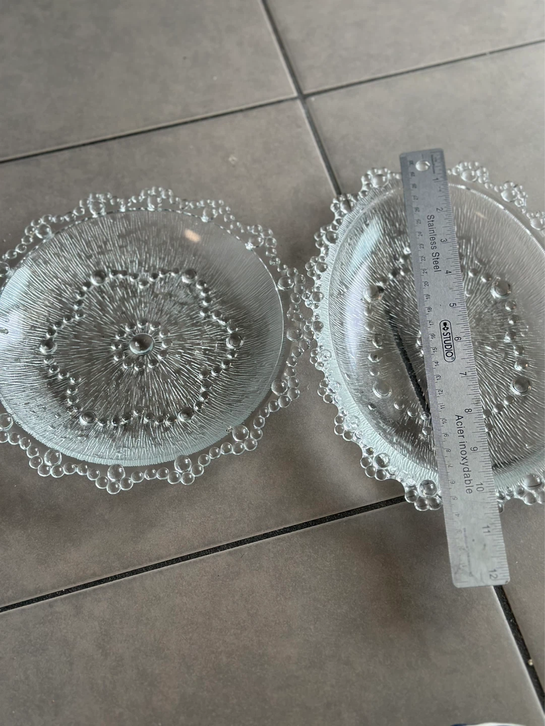 Glass Decorative Plates Set (2)