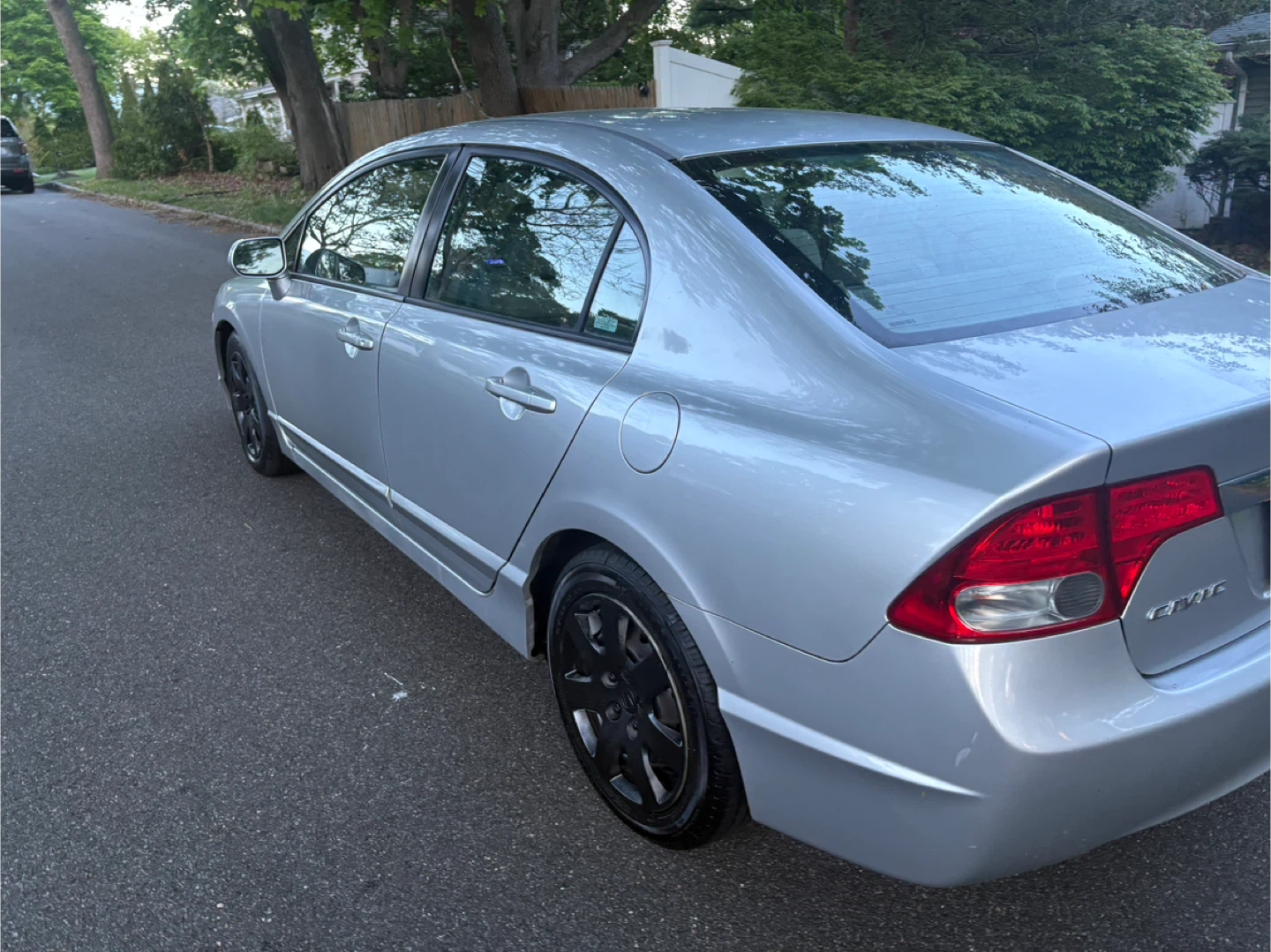 Silver Honda Civic Sedan with Black Wheels - photo 4