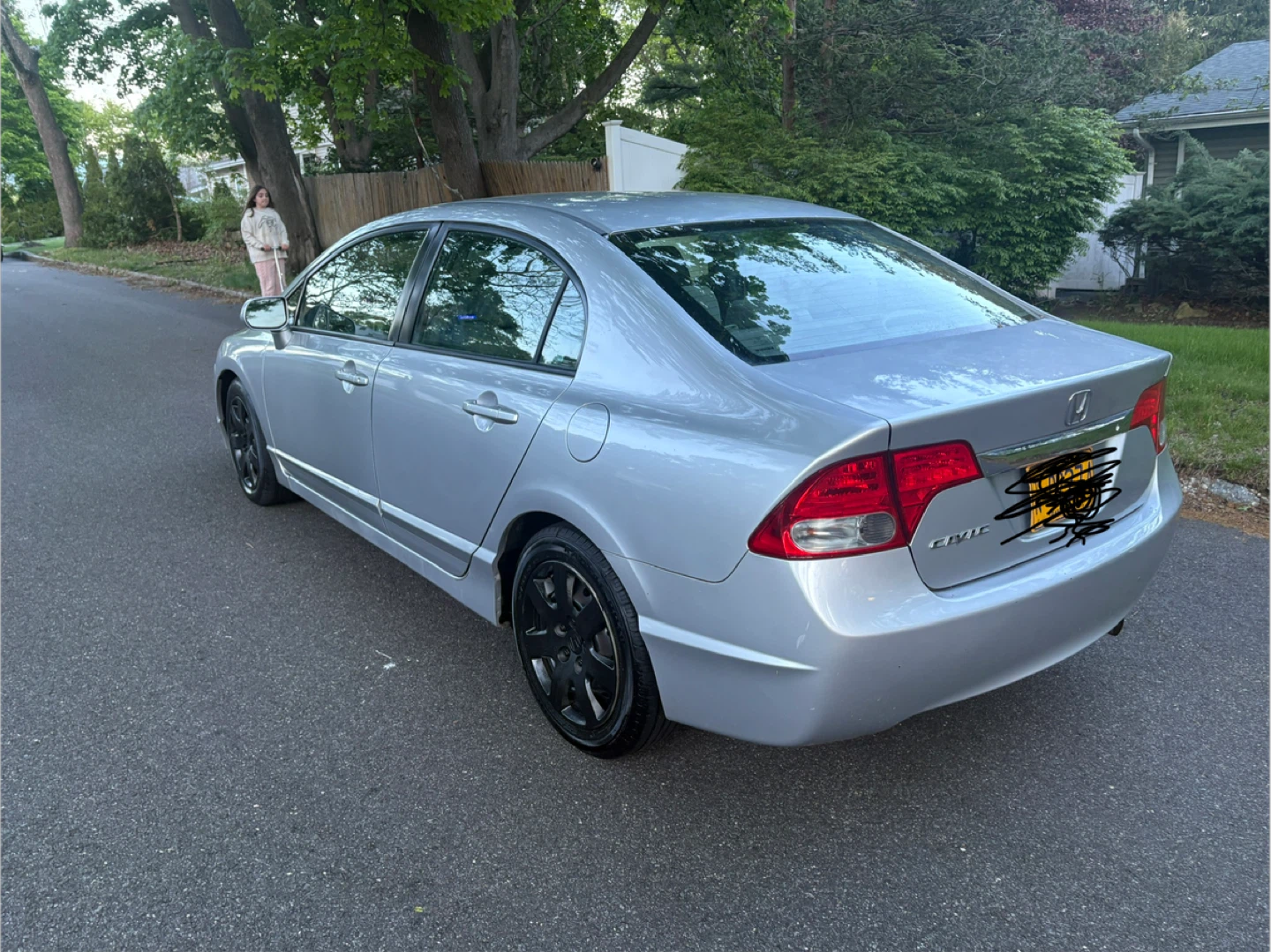 Silver Honda Civic Sedan with Black Wheels - photo 5