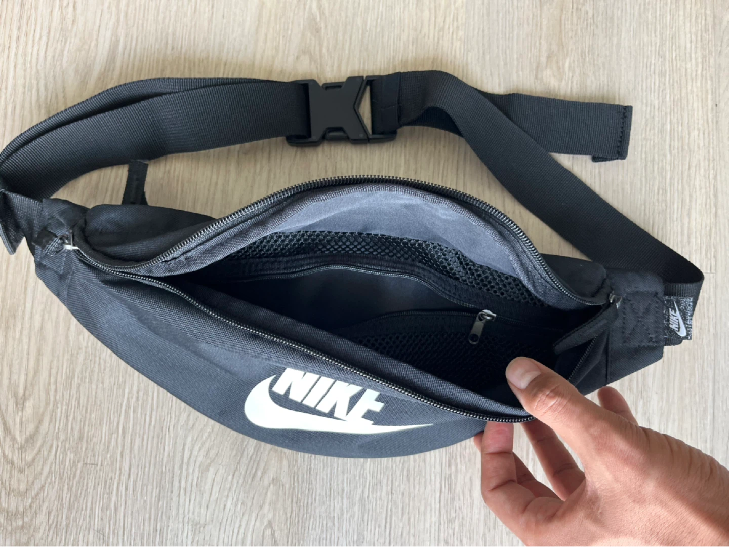 Nike Heritage Black Fanny Pack/ Waistpack -Unisex New - photo 5