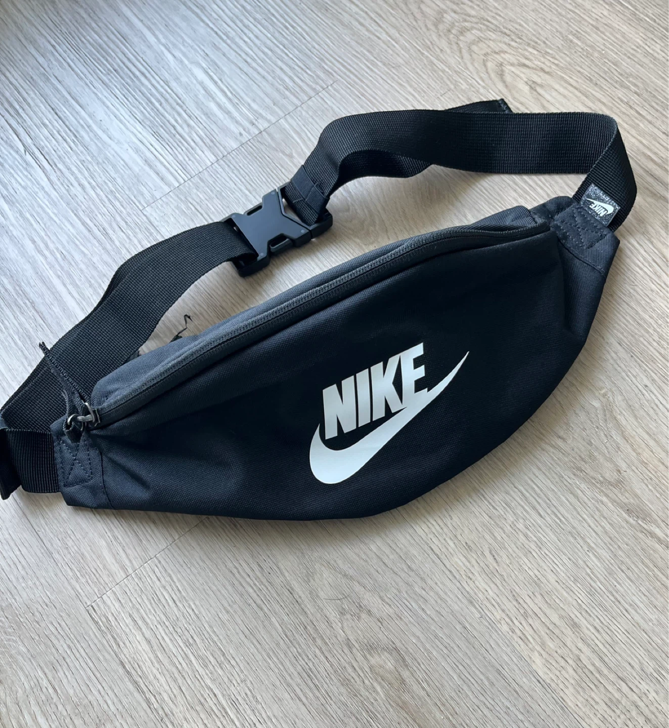 Nike Heritage Black Fanny Pack/ Waistpack -Unisex New