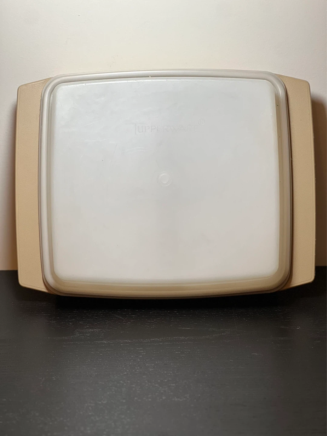 Vintage Tupperware Deviled Egg Keeper/Carrier Almond/Beige w/Lid - photo 2