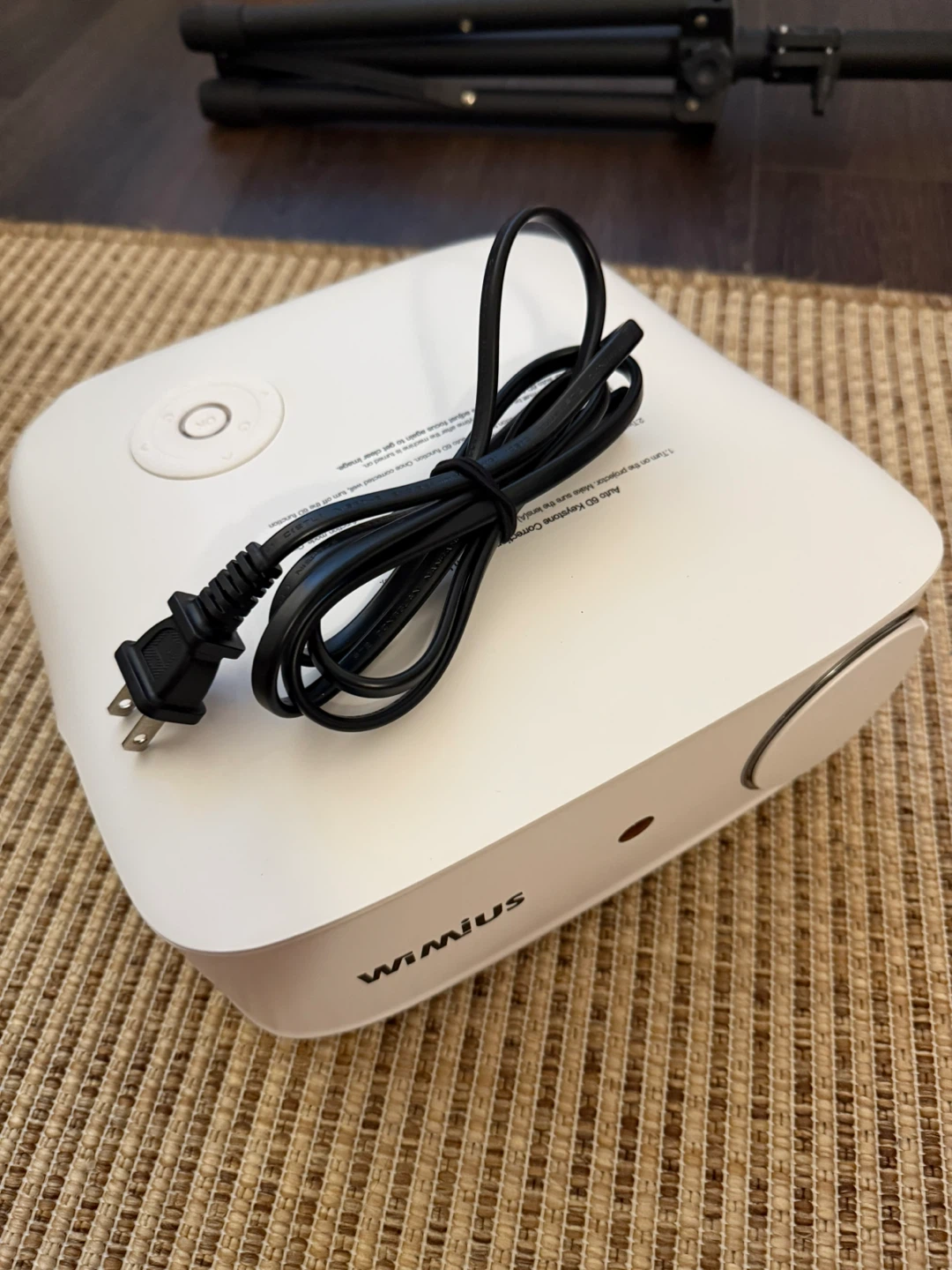 Wimius Entertainment Projector - photo 5