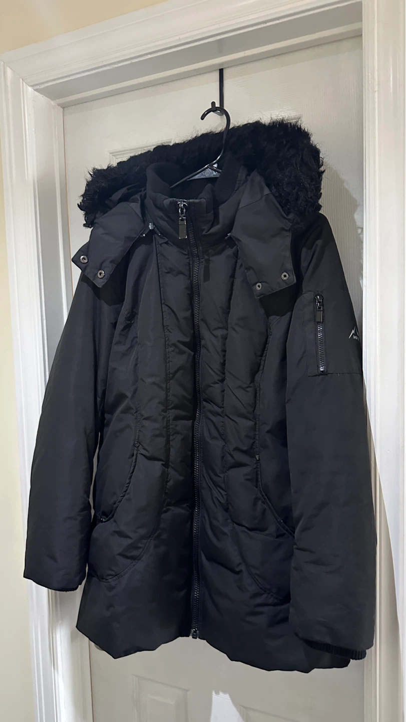 Black Winter Puffer Jacket with Faux Fur Hood