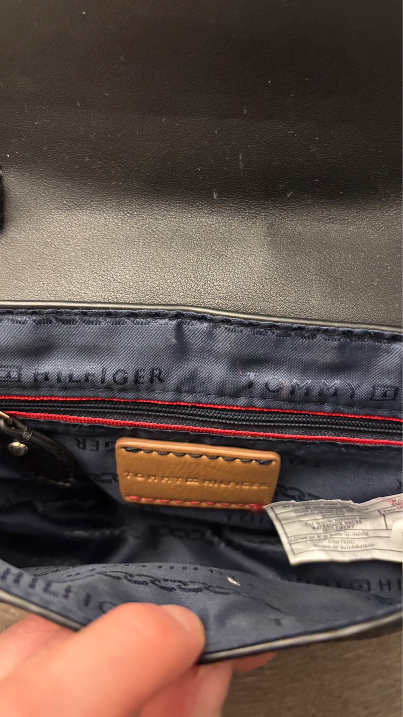 Tommy Hilfiger Black Crossbody Bag - photo 3