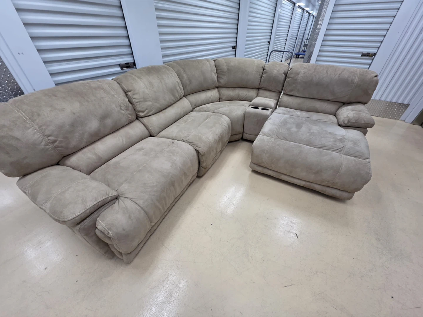 Sectional Reclining Sofa with Cup Holders - photo 3